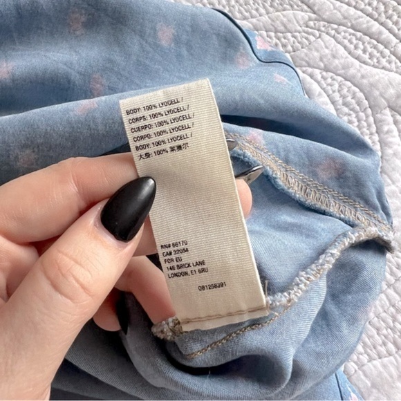 NWT - Free People - Joelle Printed Button Top - Chambray Combo - Picture 9 of 12